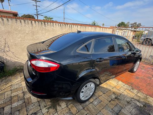 Used 2017 Ford Fiesta S image 16