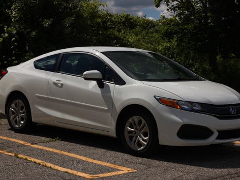 Used 2015 Honda Civic LX image 5