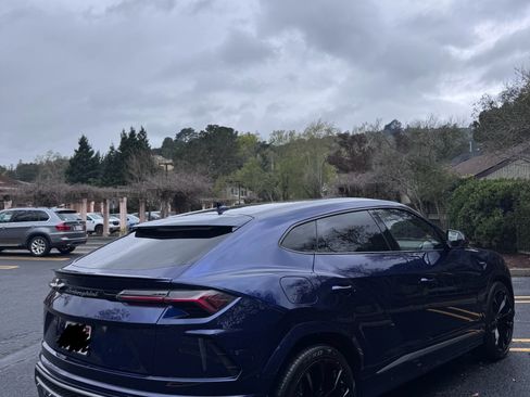 Used 2019 Lamborghini Urus image 6