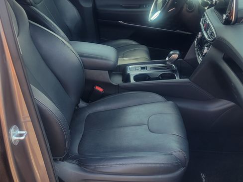 Used 2019 Hyundai Santa Fe AWD image 16