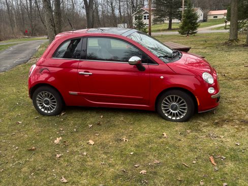 Used 2012 FIAT 500 Lounge w/ Luxury Leather Pkg image 2