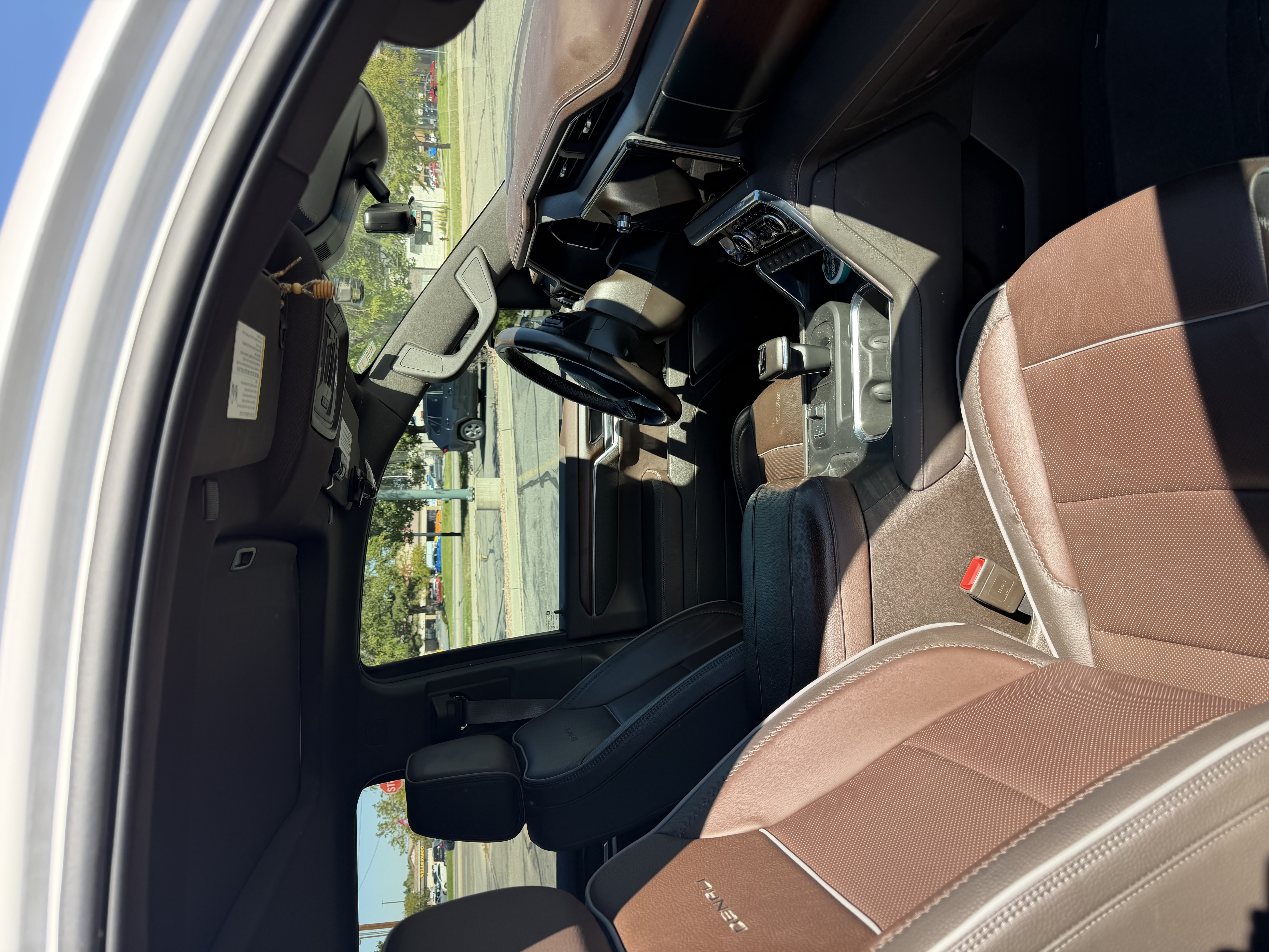 Used 2025 GMC Sierra 1500 Denali AWD/4WD image 15