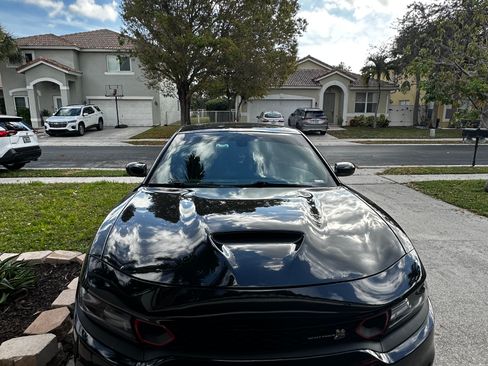 Used 2019 Dodge Charger Scat Pack w/ Plus Group image 14