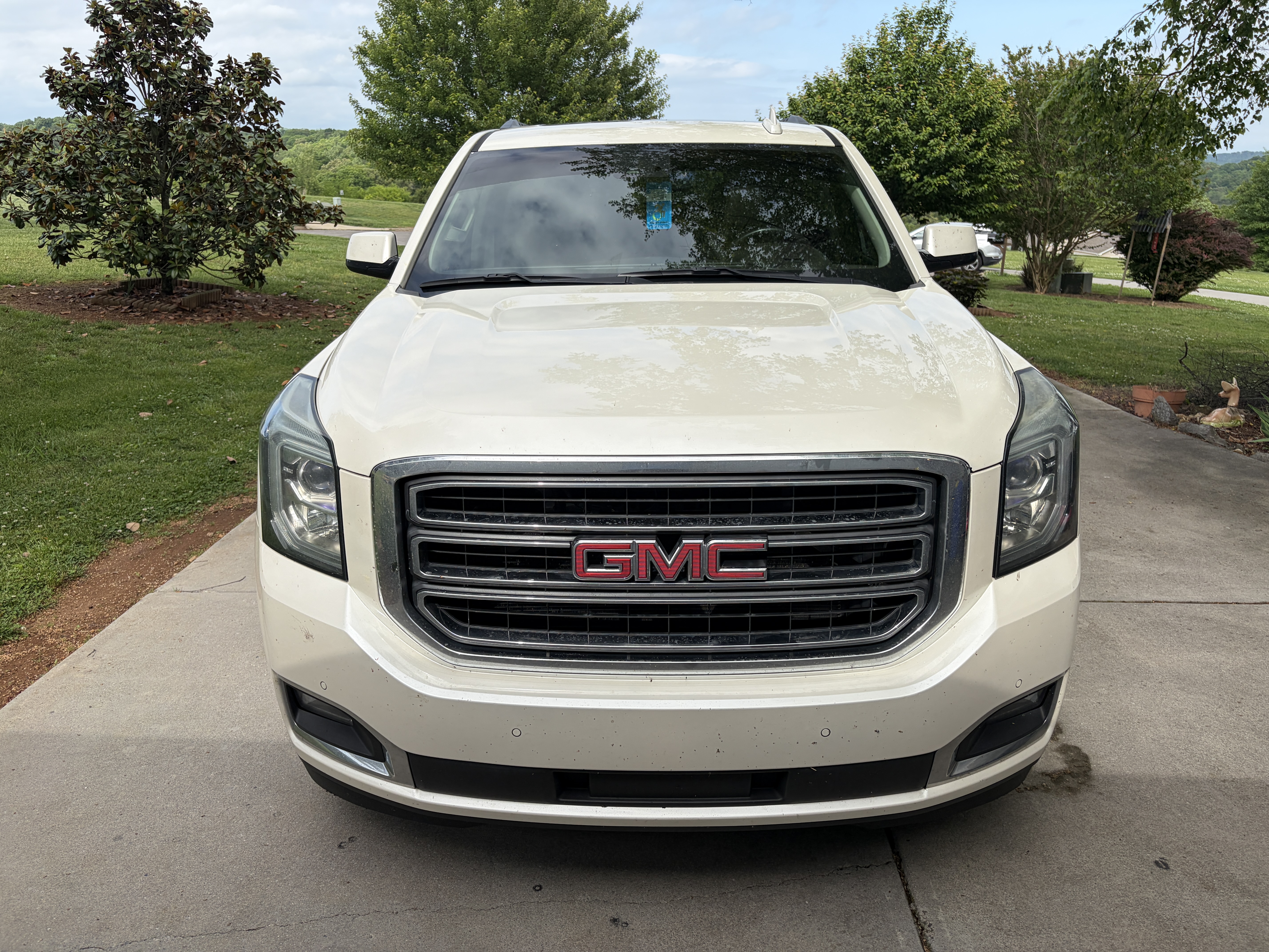 Used 2015 GMC Yukon XL SLT w/ Open Road Package AWD/4WD image 4