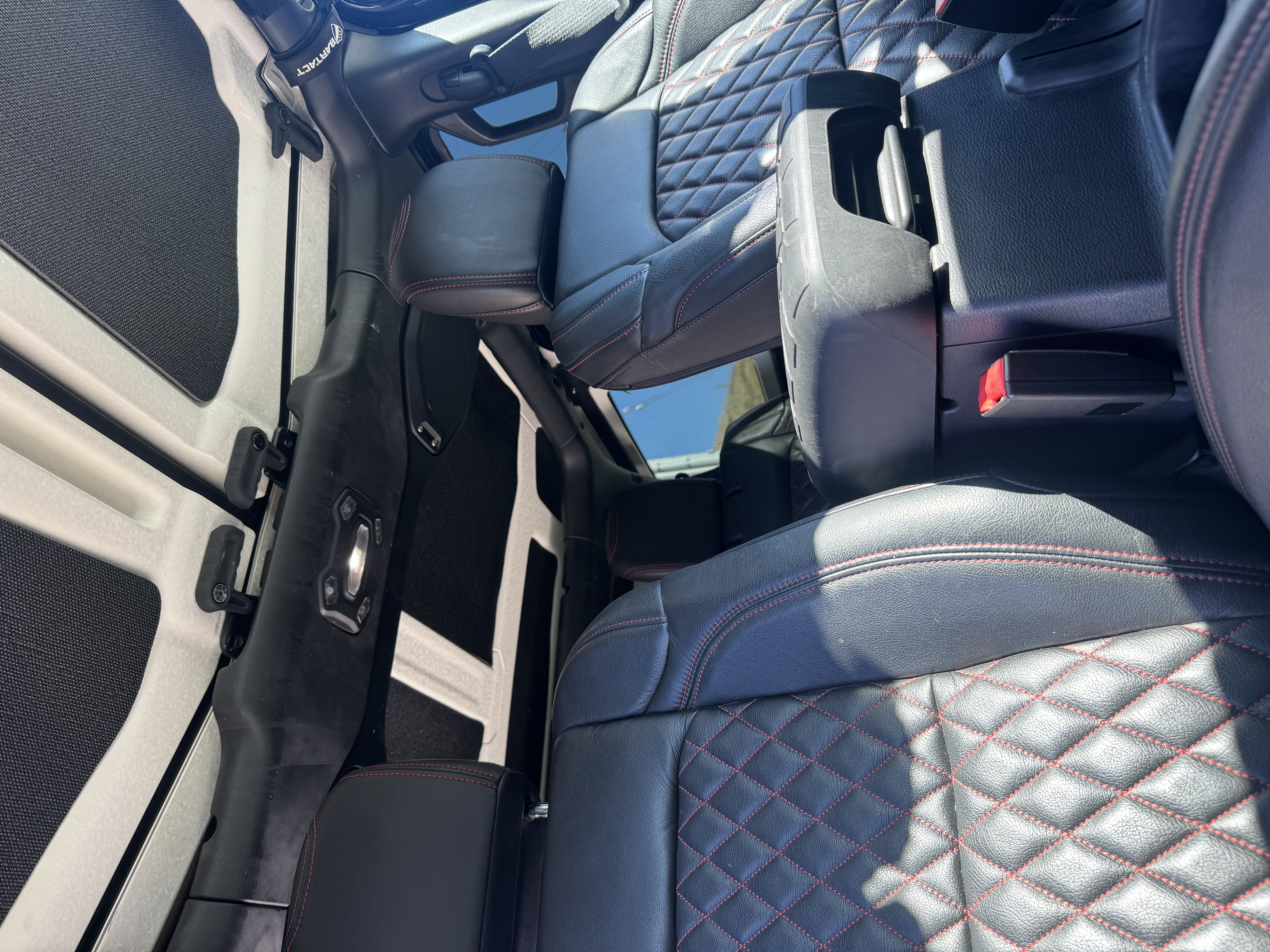Used 2018 Jeep Wrangler Unlimited Sport S AWD/4WD image 18