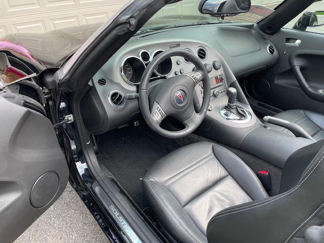 Used 2007 Pontiac Solstice GXP w/ Premium Package RWD image 11