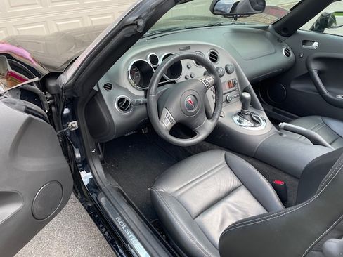 Used 2007 Pontiac Solstice GXP w/ Premium Package RWD image 11