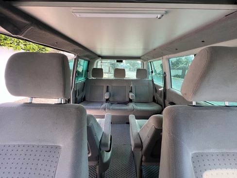 Used 2002 Volkswagen Eurovan GLS FWD image 11