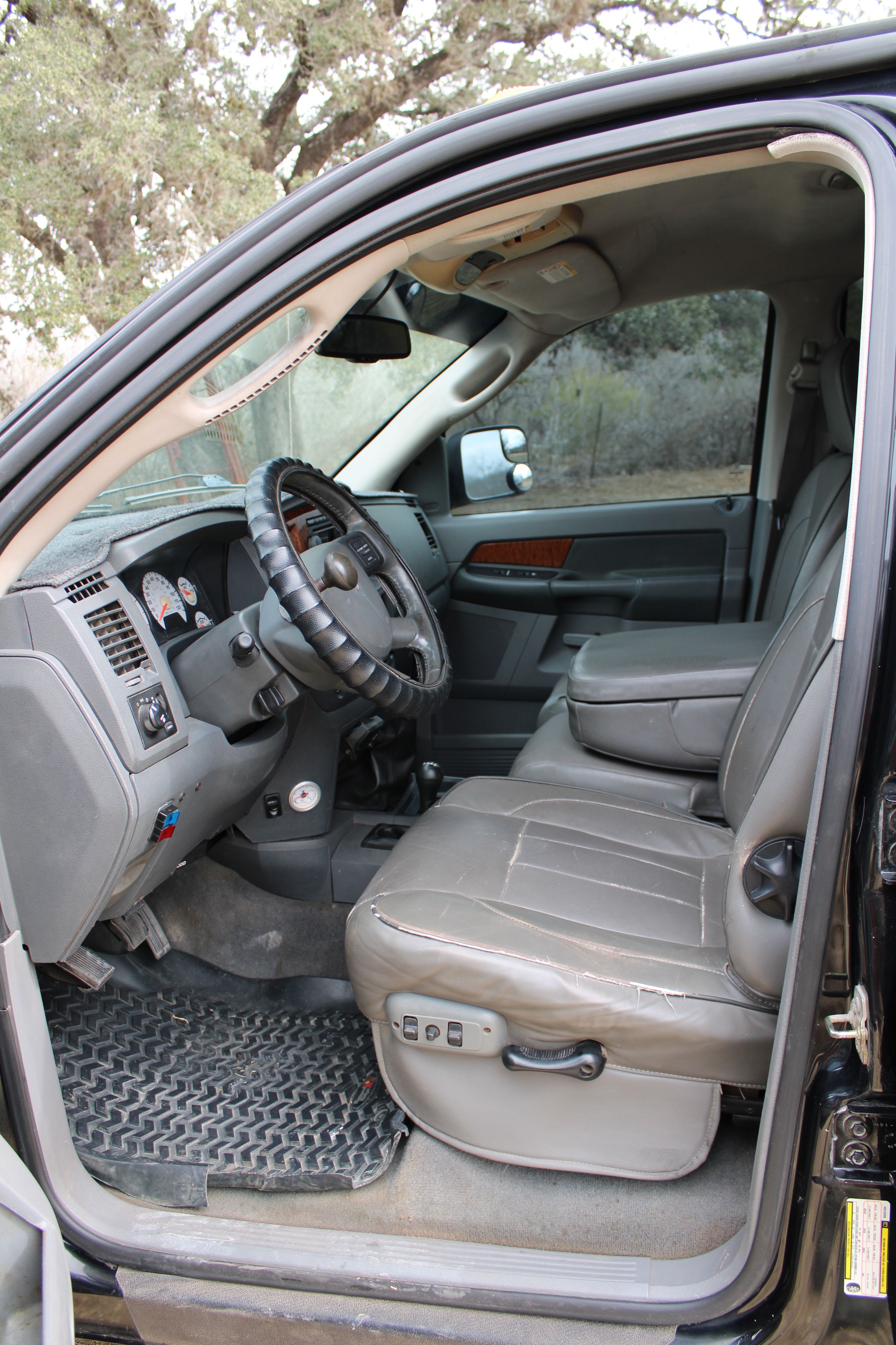 Used 2006 Dodge Ram 3500 Truck SLT AWD/4WD image 4