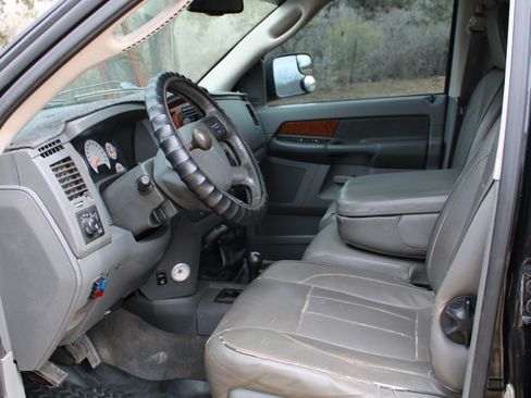 Used 2006 Dodge Ram 3500 Truck SLT image 4