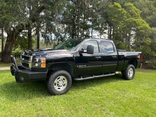Used 2007 Chevrolet Silverado 2500 LTZ w/ Safety Package AWD/4WD image 1