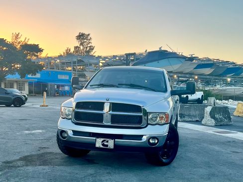 Used 2003 Dodge Ram 2500 Truck SLT image 4