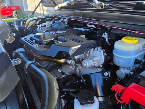 Used 2020 RAM 2500 Laramie image 4