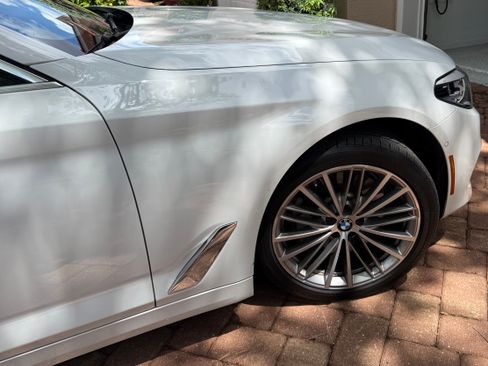 Used 2020 BMW 530i w/ Premium Package image 6