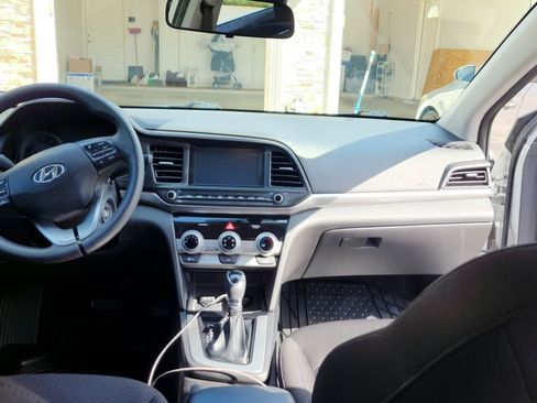 Used 2019 Hyundai Elantra SEL w/ Cargo Package image 5