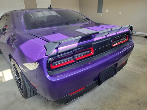 Used 2019 Dodge Challenger R/T Scat Pack w/ Shaker Package RWD image 18