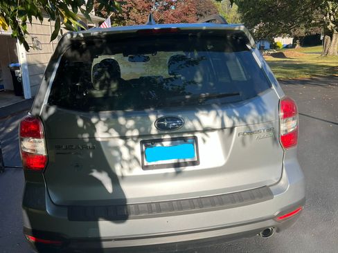 Used 2016 Subaru Forester 2.5i Limited image 8