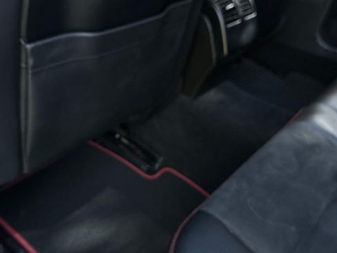 Used 2013 Mercedes-Benz C 250 Sedan image 11