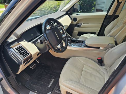 Used 2016 Land Rover Range Rover Sport Supercharged image 9