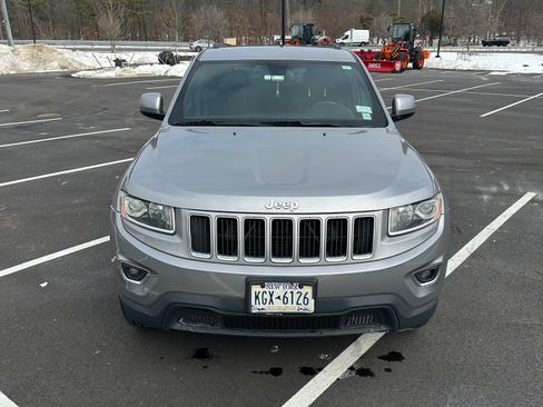 Used 2014 Jeep Grand Cherokee Laredo w/ Quick Order Package 23E image 2