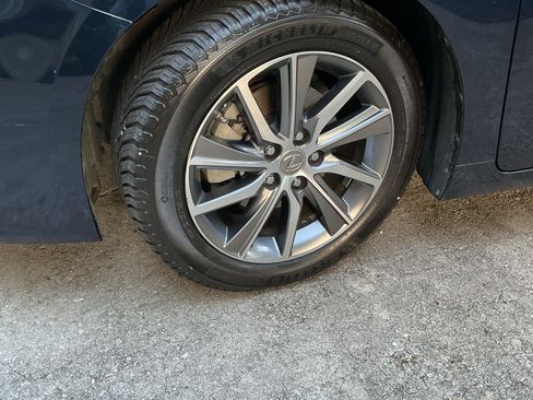 Used 2018 Lexus ES 300h FWD image 11