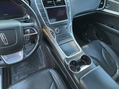 Used 2020 Lincoln Nautilus Reserve image 8