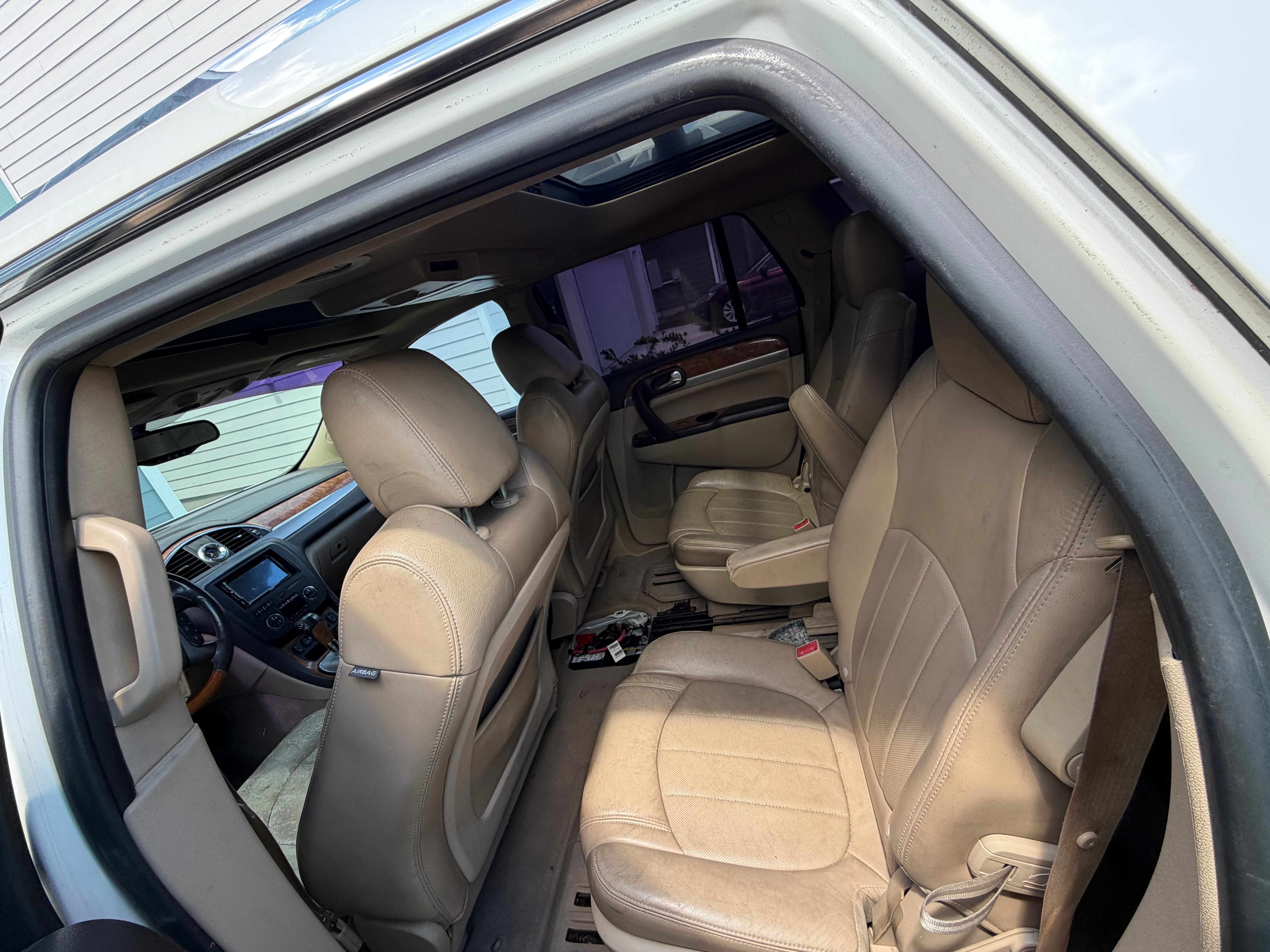 Used 2011 Buick Enclave CXL AWD/4WD image 5