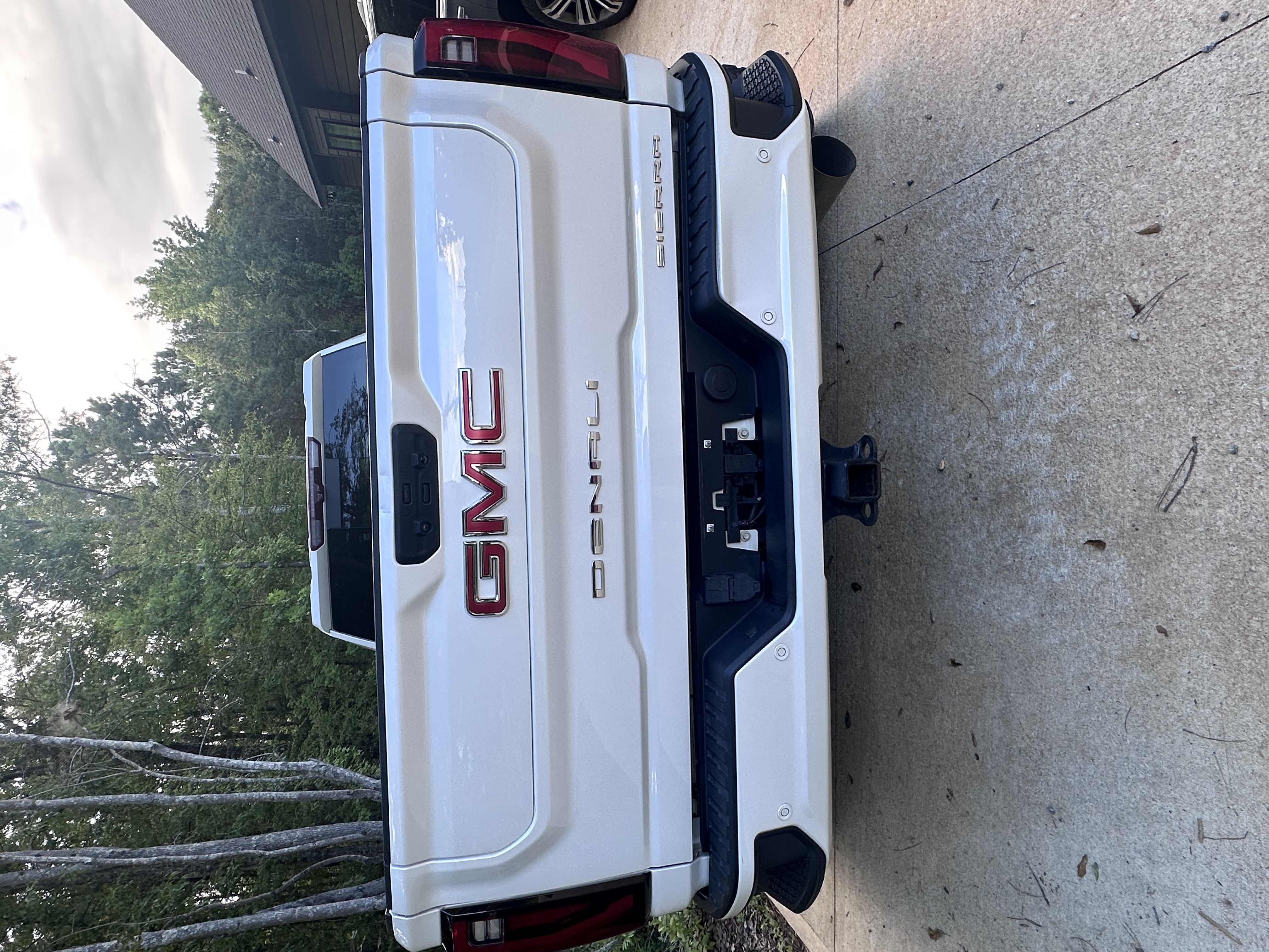 Used 2024 GMC Sierra 3500 Denali w/ Denali Reserve Package AWD/4WD image 5