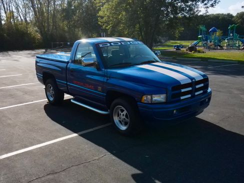 Used 1996 Dodge Ram 1500 Truck 2WD Regular Cab image 8