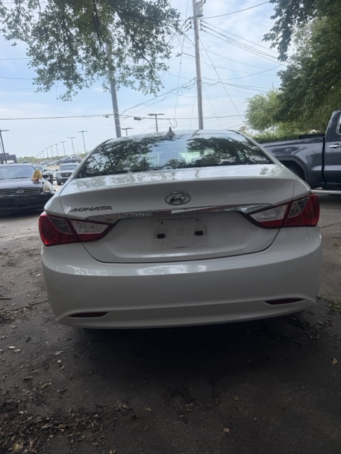 Used 2013 Hyundai Sonata GLS w/ Popular Equipment Pkg FWD image 9