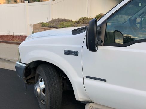 Used 2001 Ford F350 2WD Crew Cab DRW Super Duty image 6