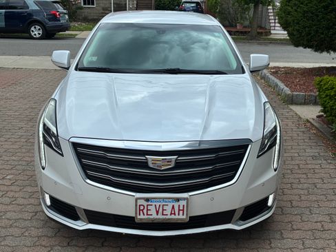 Used 2019 Cadillac XTS Luxury FWD image 5