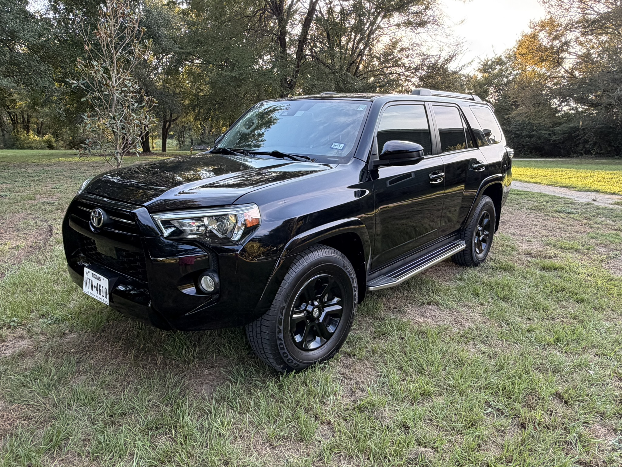 Used 2020 Toyota 4Runner SR5 RWD image 32