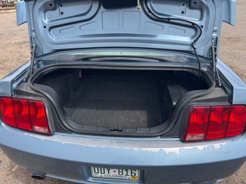 Used 2005 Ford Mustang GT Premium image 6