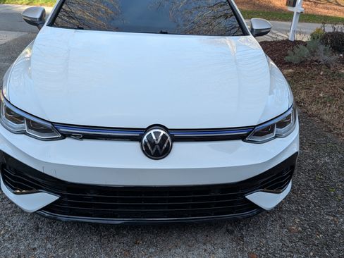 Used 2022 Volkswagen Golf R image 27