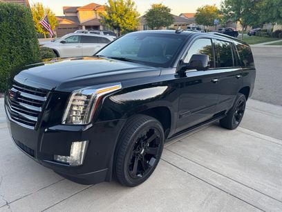 Used 2019 Cadillac Escalade Platinum