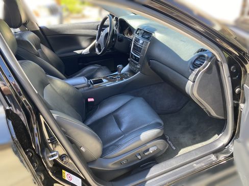 Used 2010 Lexus IS 250 RWD image 8