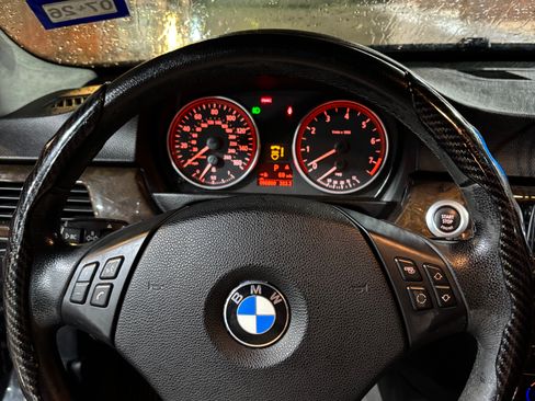 Used 2006 BMW 325i Sedan image 9