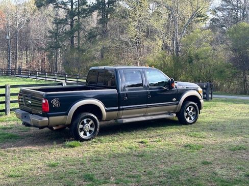 Used 2013 Ford F250 King Ranch image 4