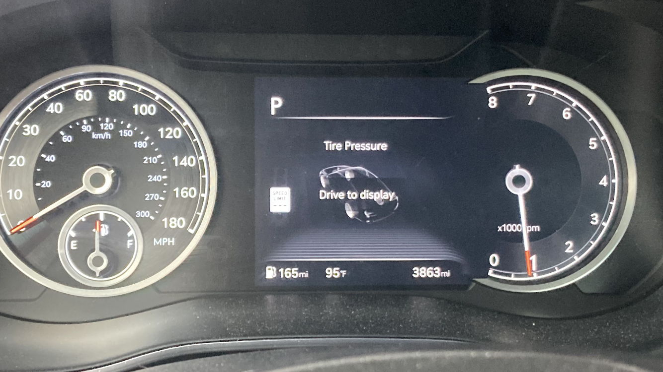 Used 2025 Genesis G70 2.5T w/ Sport Prestige Package RWD image 12