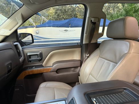 Used 2018 GMC Sierra 1500 SLT w/ SLT Premium Package image 28