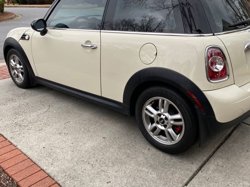 Used 2013 MINI Cooper Hardtop image 10