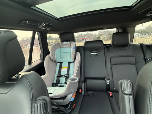 Used 2020 Land Rover Range Rover HSE image 21