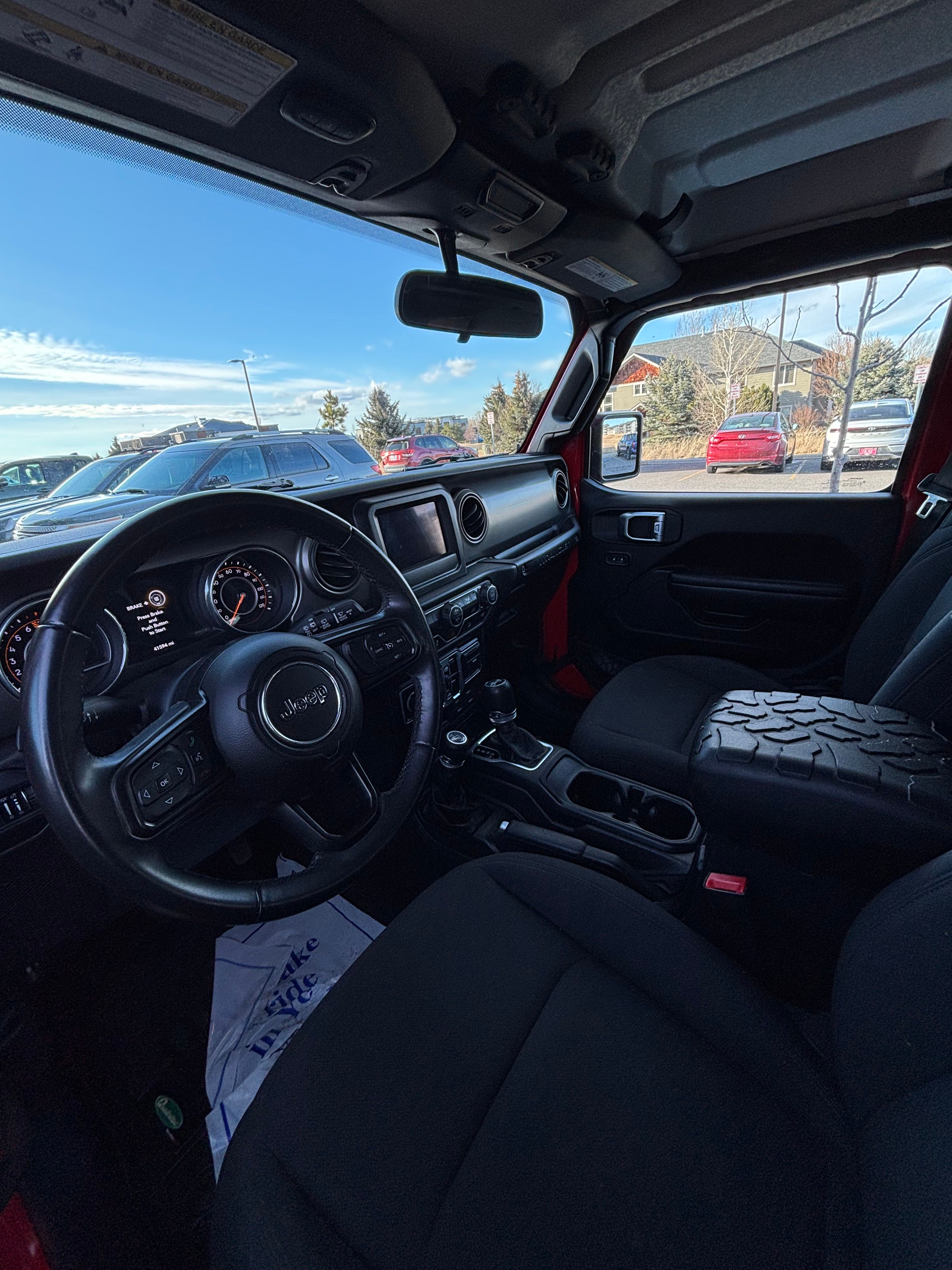 Used 2018 Jeep Wrangler Unlimited Sport S AWD/4WD image 10