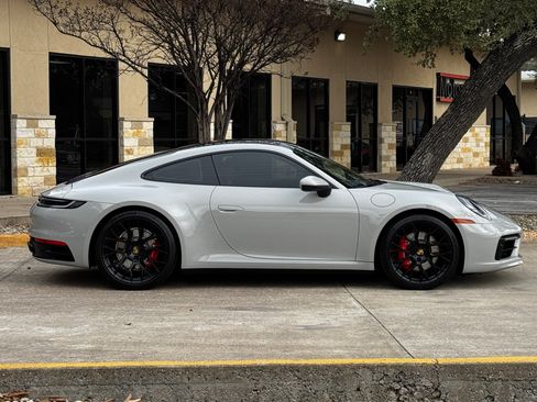 Used 2022 Porsche 911 Carrera 4S image 8