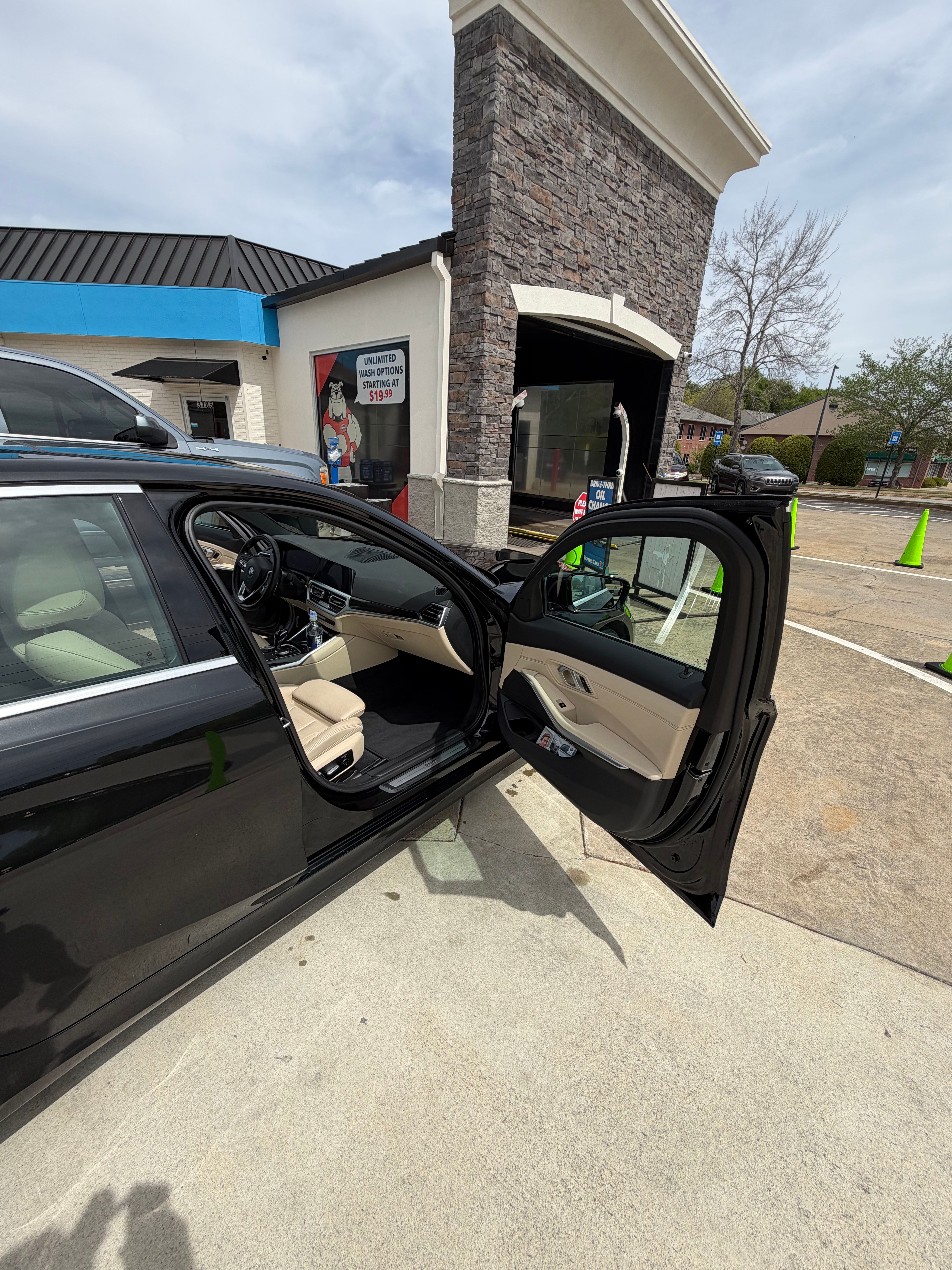 Used 2019 BMW 330i Sedan w/ Premium Package RWD image 16