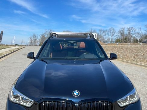 Used 2021 BMW X5 M50i w/ Executive Package image 2