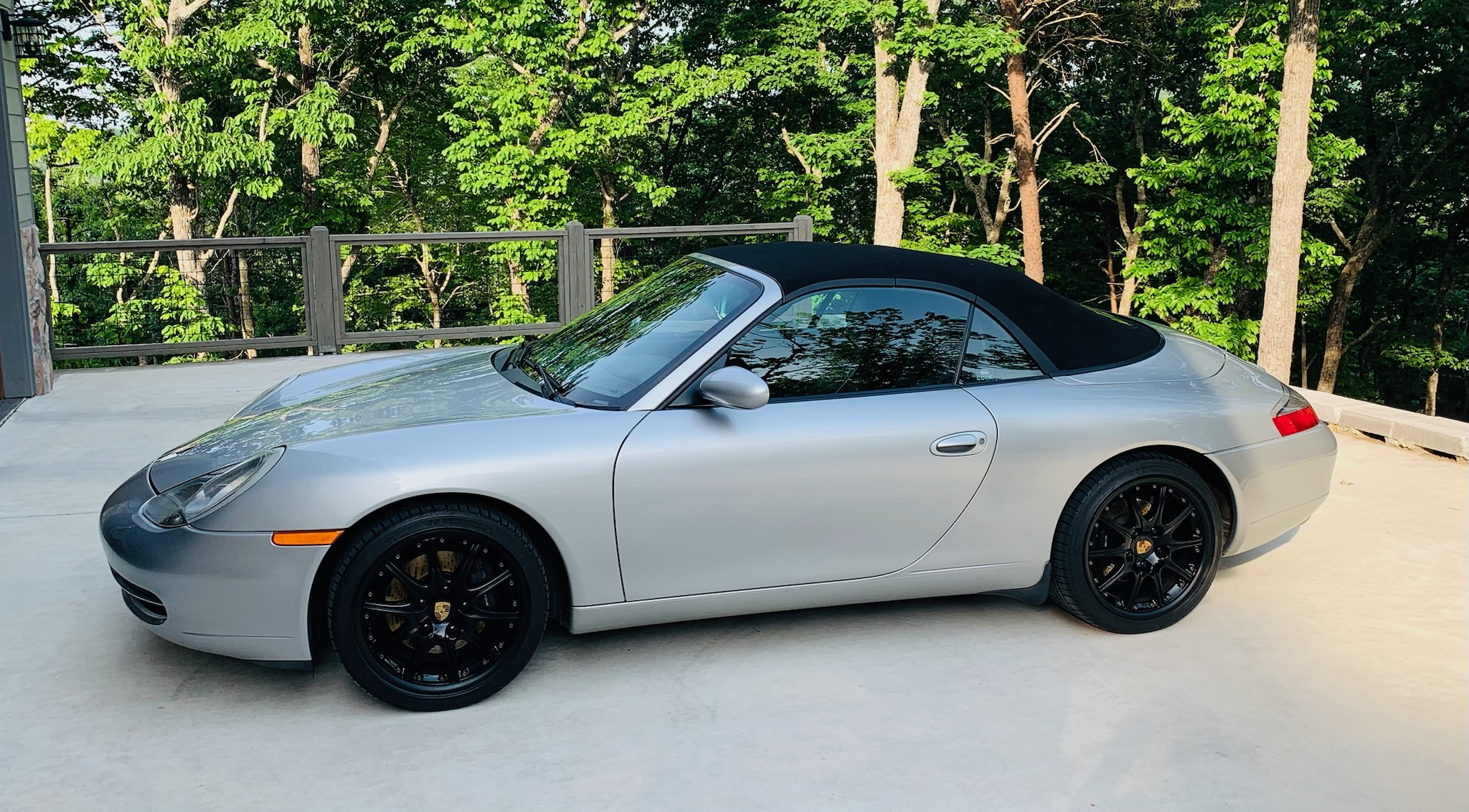 Used 2001 Porsche 911 Cabriolet image 1
