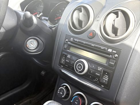 Used 2012 Nissan Rogue S AWD/4WD image 19