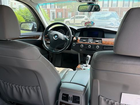 Used 2008 BMW 528xi Sedan AWD/4WD image 10